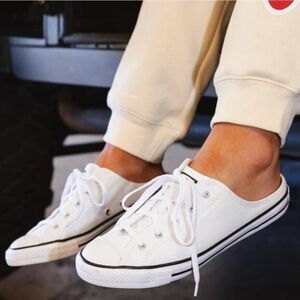 CONVERSE ALL STAR  IVORY SLIP On SHOES PINK FUR INTERIOR